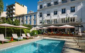Hôtel Le Canberra  4*